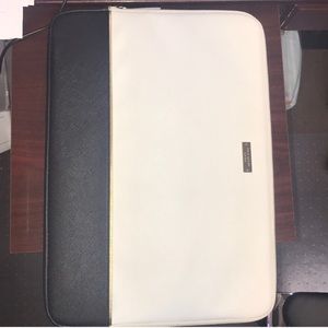 Reposh** Kate Spade Laptop Sleeve fits 13 inch
